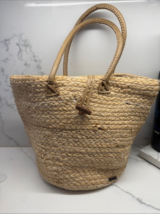 Billabong Handbags - Billabong Natural Straw Tote with Tan Handles
